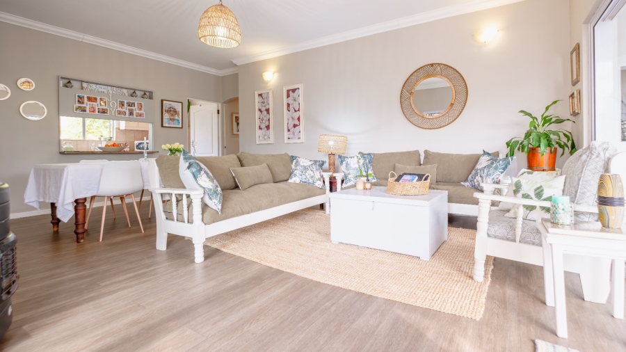 To Let 4 Bedroom Property for Rent in Denver Park Western Cape